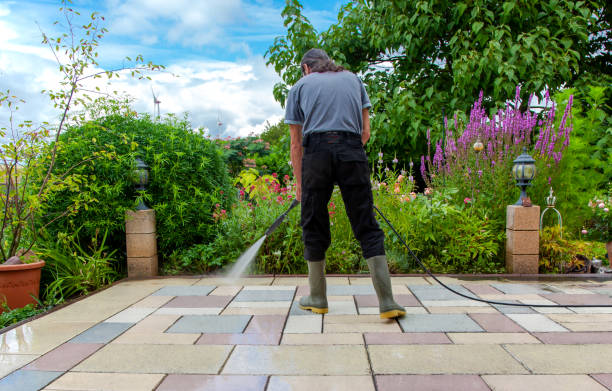 Best Restaurant Pressure Washing  in Roosevelt Gardens, FL